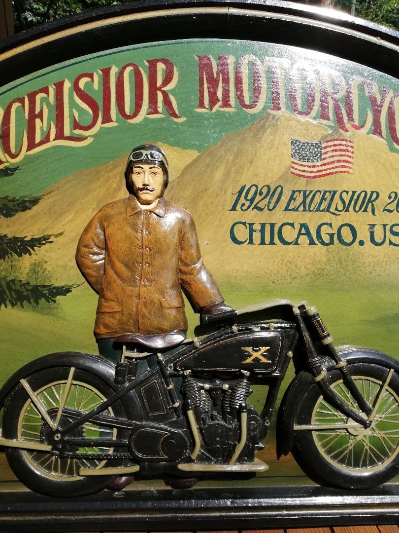 60’’英国アンチーク、バイク会社の立体彫刻絵