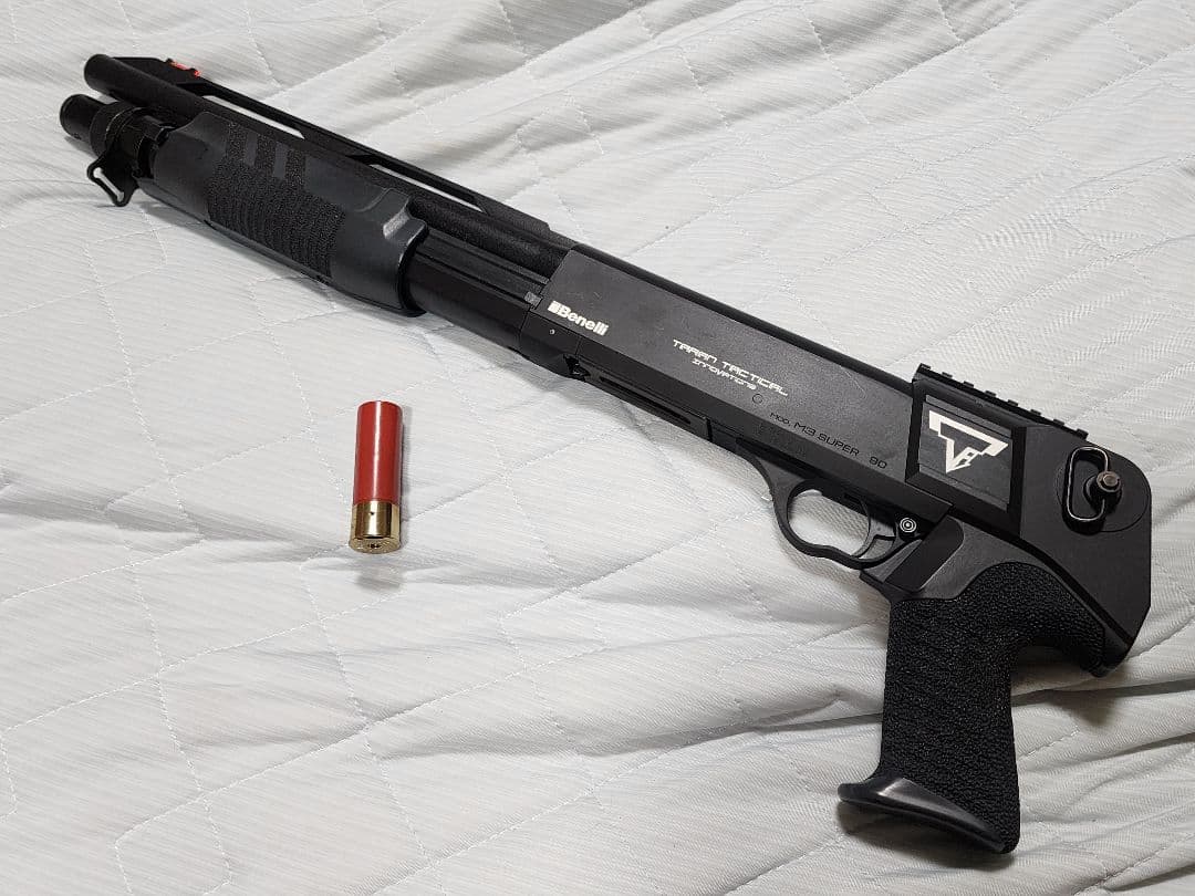 東京マルイ　ベネリM3ショーティ　TTI 風外装カスタム　ガンケース付