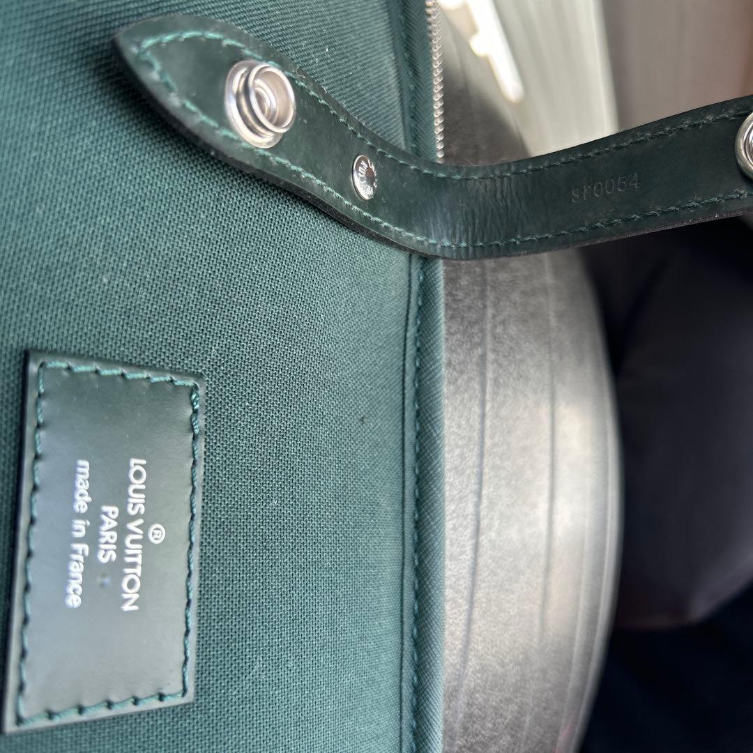 ルイビィトン　グリーン　旅行カート