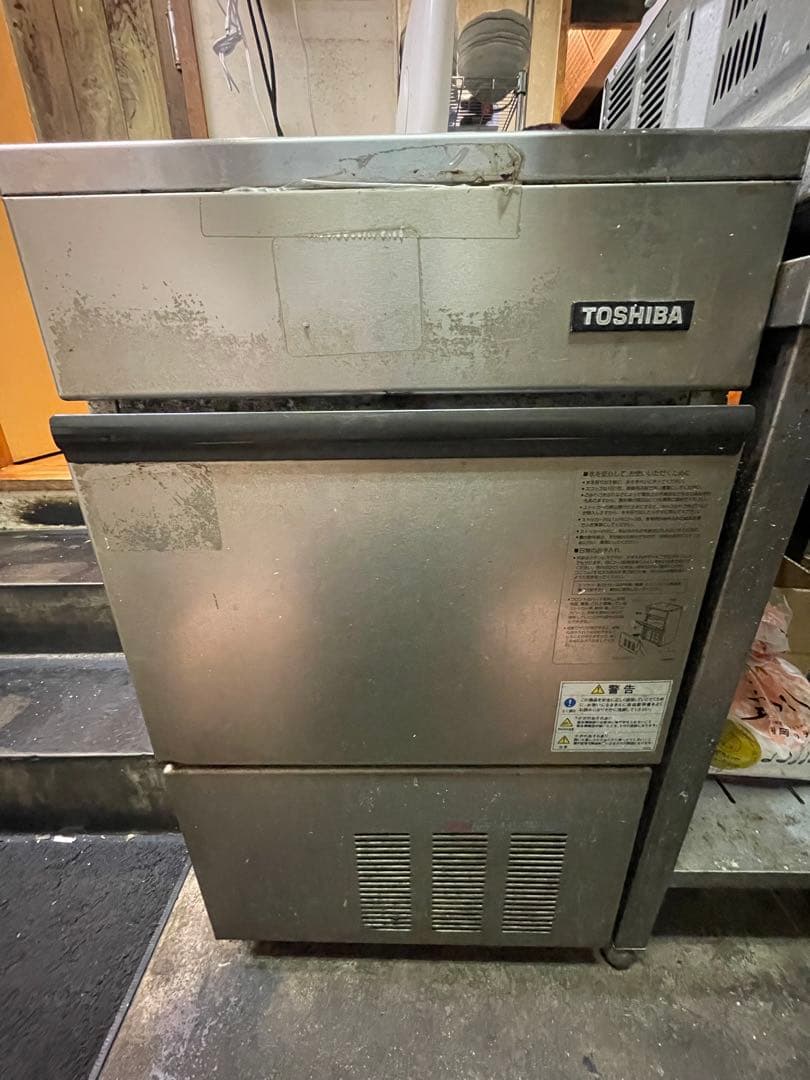 TOSHIBA 製氷機 ステンレス製35kgタイプ