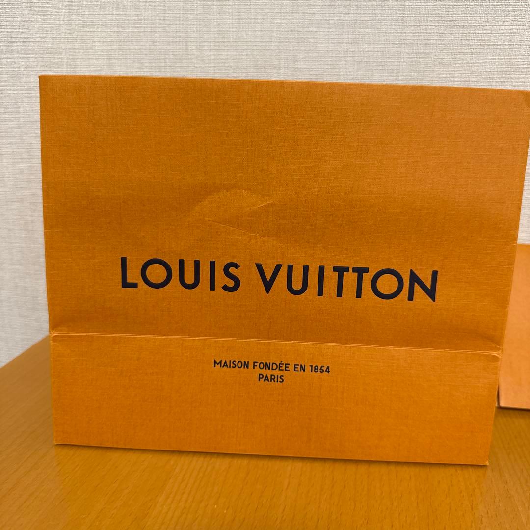 箱などの付属品無し ノエ