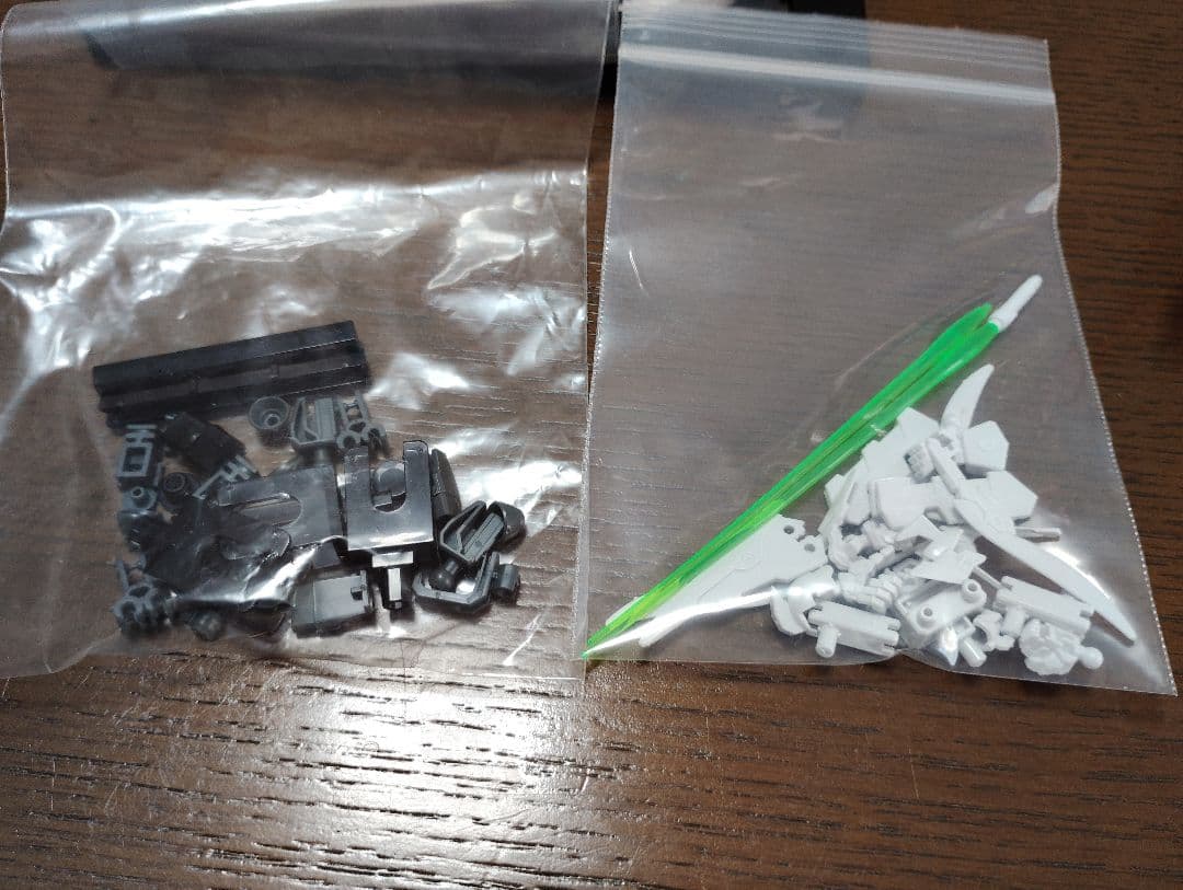 ウイングガンダムゼロ炎、フェザーエフェクトセット