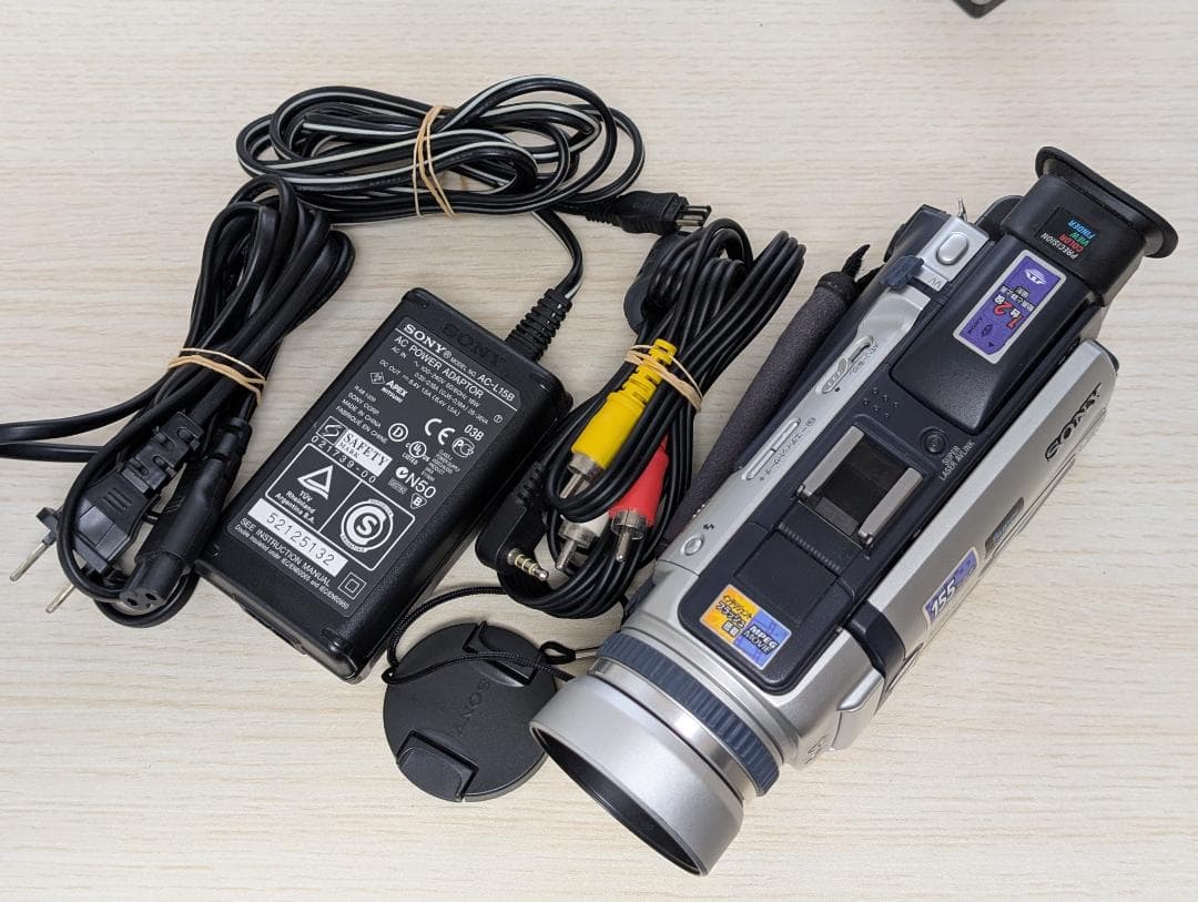 SONY DCR-TRV30 MiniDVビデオカメラ ダビングに
