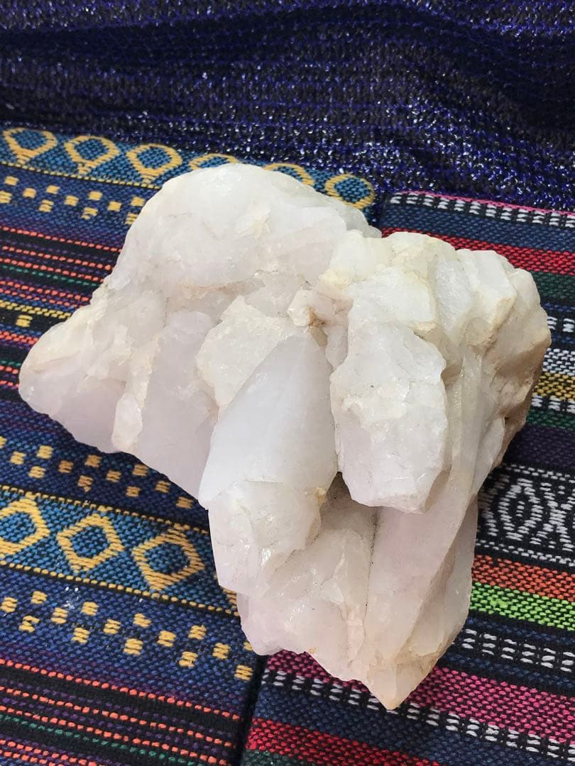 ◉約2.1kg【マダガスカル産水晶/原石】クリスタルクラスター