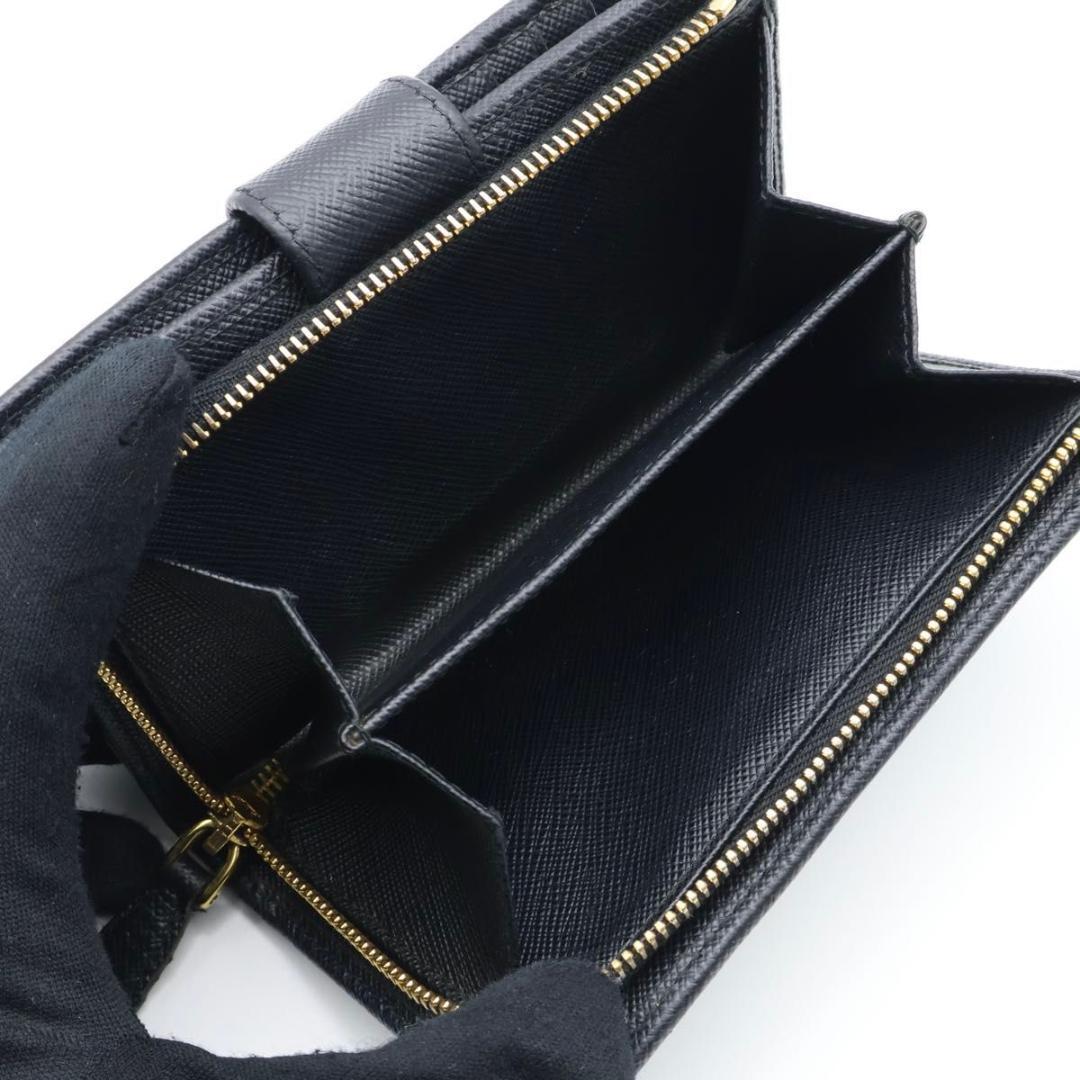 【極美品】PRADA 二つ折り財布　サフィアーノレザー　メタルロゴ　黒