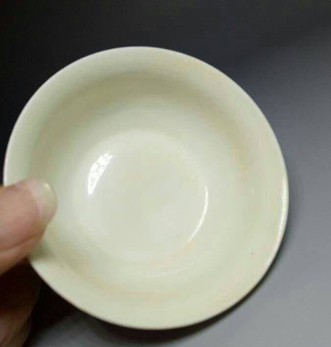 明朝 成化年 鶏図闘彩鶏壺杯9