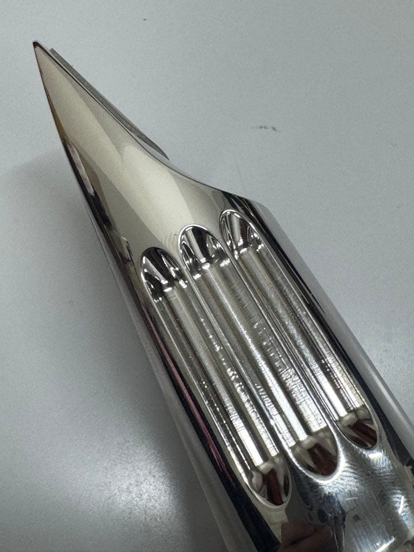 真鍮製ロジウムメッキ仕上げ クラシック系マウスピース（アルトサックス用）