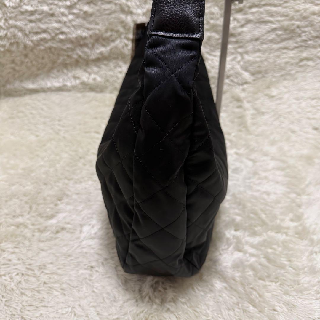 新品タグ付き✨ラシット　キルティングラウンドビッグショルダーバッグ　黒　肩掛け