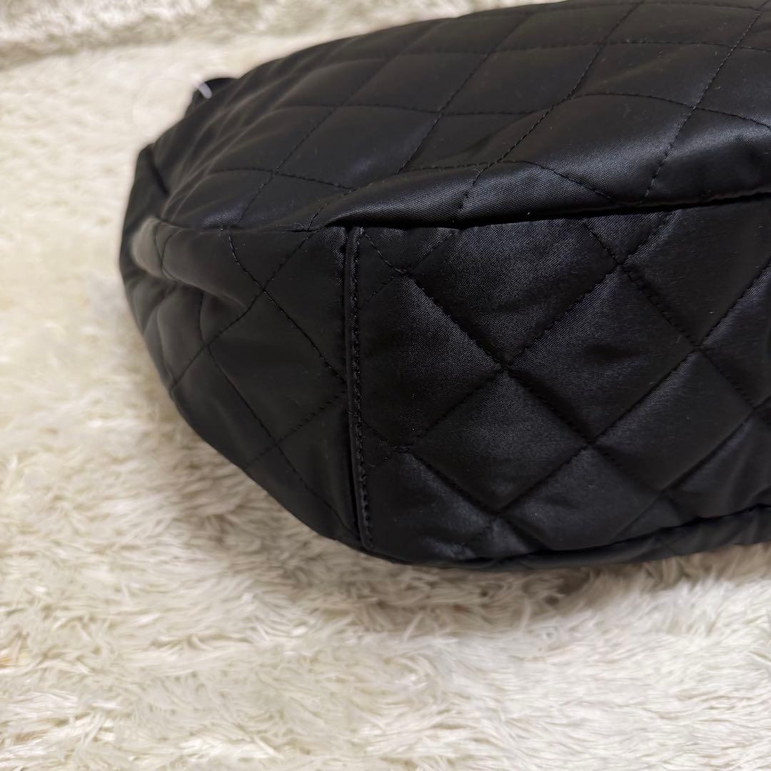 新品タグ付き✨ラシット　キルティングラウンドビッグショルダーバッグ　黒　肩掛け