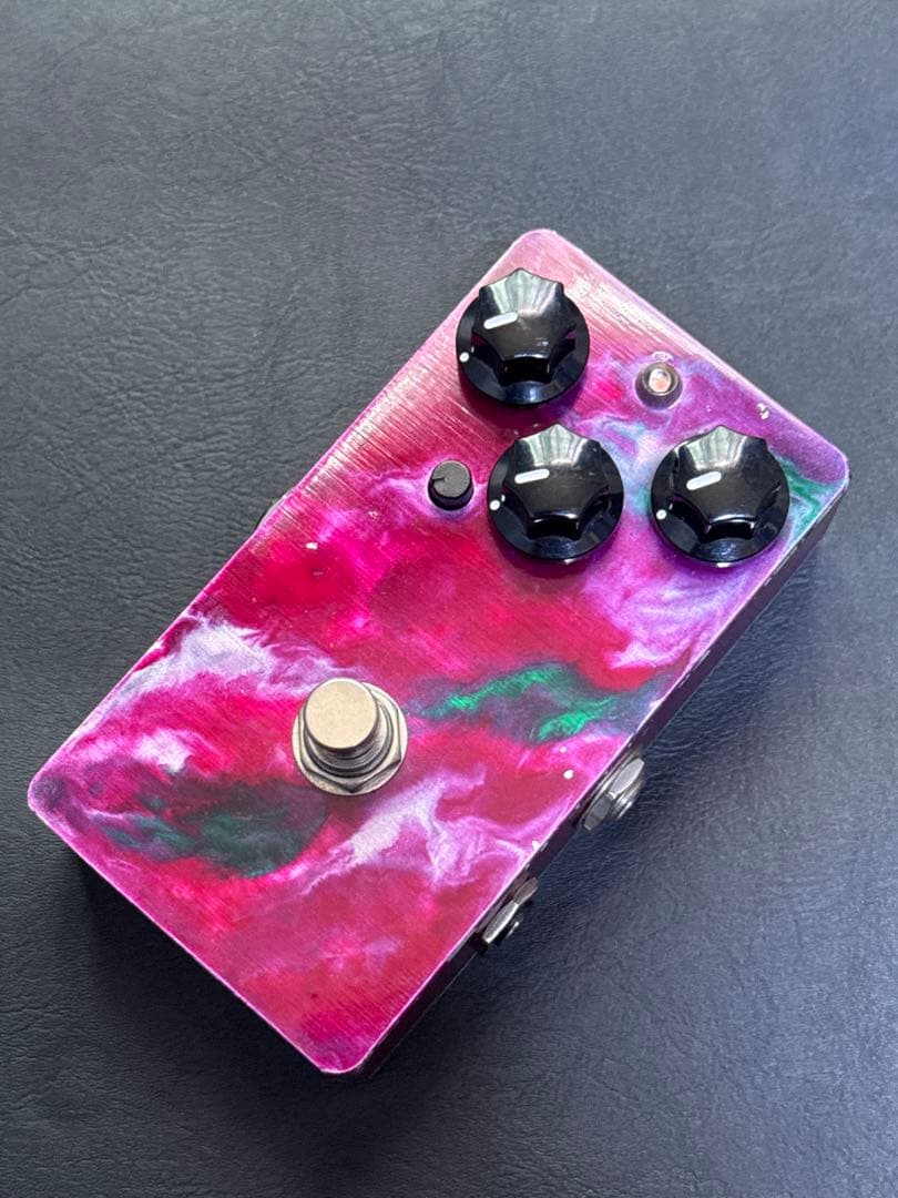 leqtique 9/9　ディストーションペダル　USED