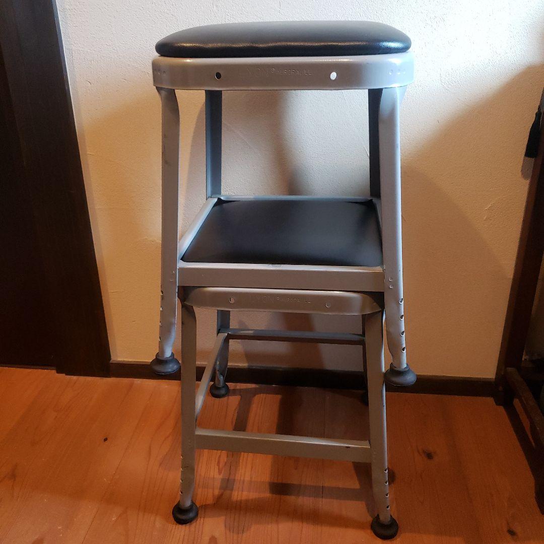 LYONスツール　P.F.S. パシフィックファニチャー　廃盤品　2脚セット