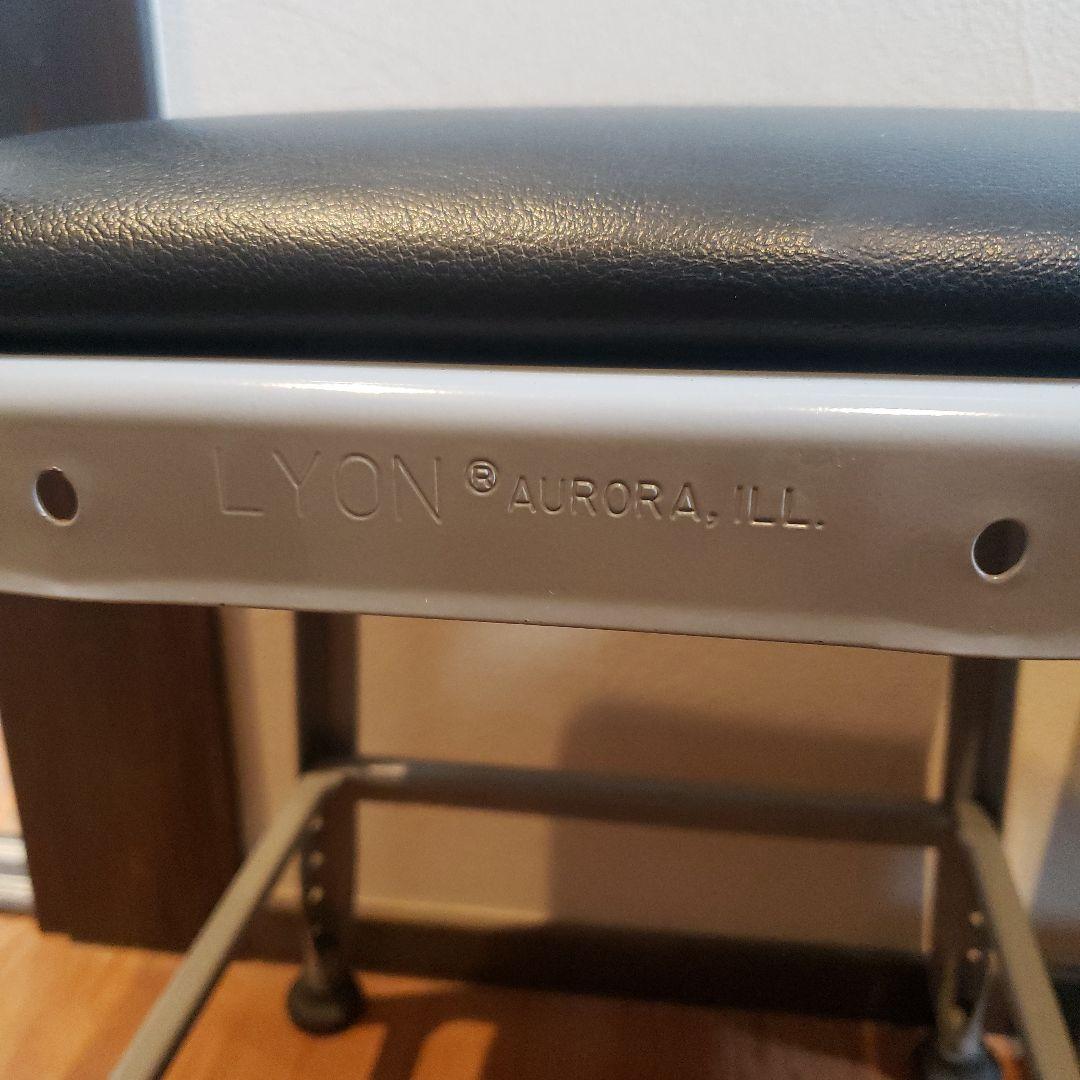 LYONスツール　P.F.S. パシフィックファニチャー　廃盤品　2脚セット
