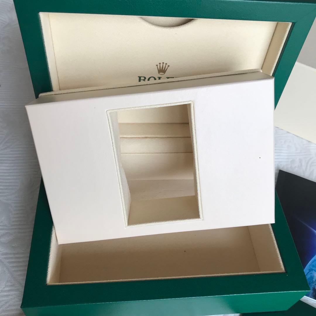 美品ROLEX 時計ケース緑色レザーケース　ショッパーカタログ