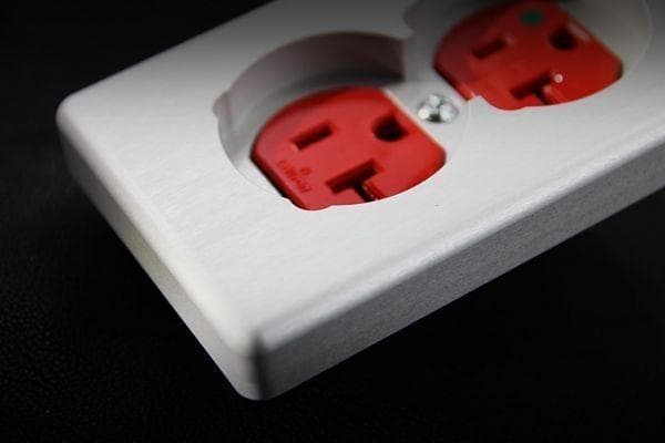 高級 ハイエンド コンセント プレート 航空機アルミ合金 特注品 C a1791