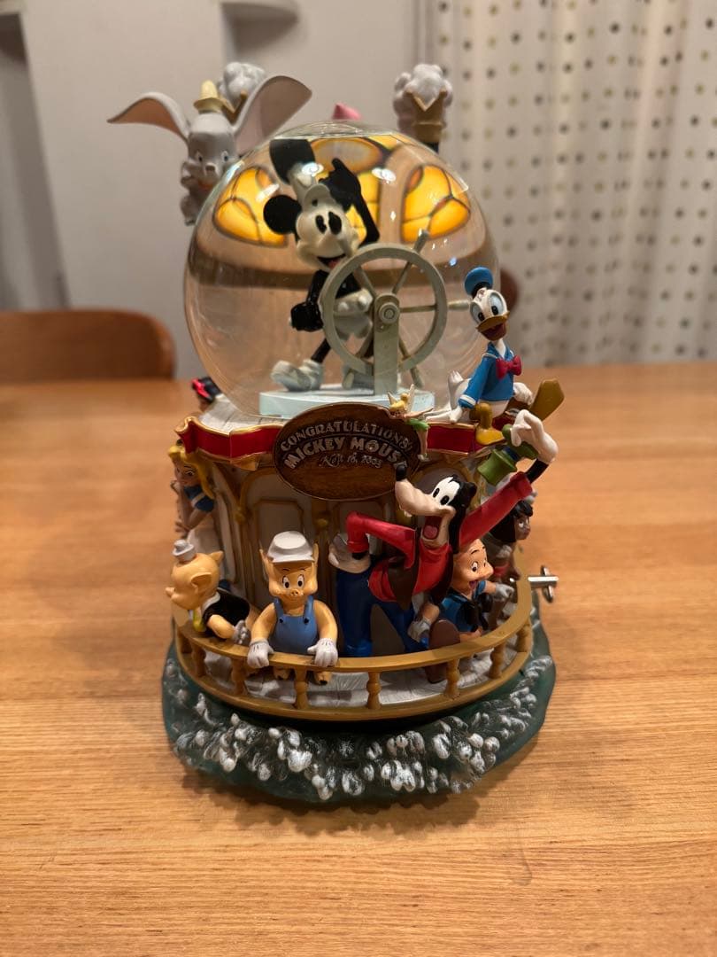 ディズニー　ミッキーマウス スノードーム 船型　オルゴール　Disney