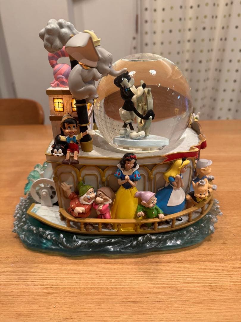 ディズニー　ミッキーマウス スノードーム 船型　オルゴール　Disney