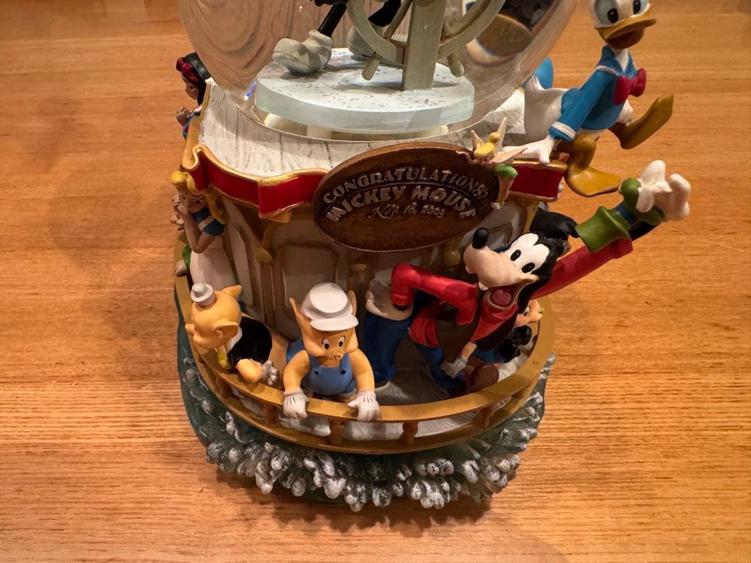 ディズニー　ミッキーマウス スノードーム 船型　オルゴール　Disney