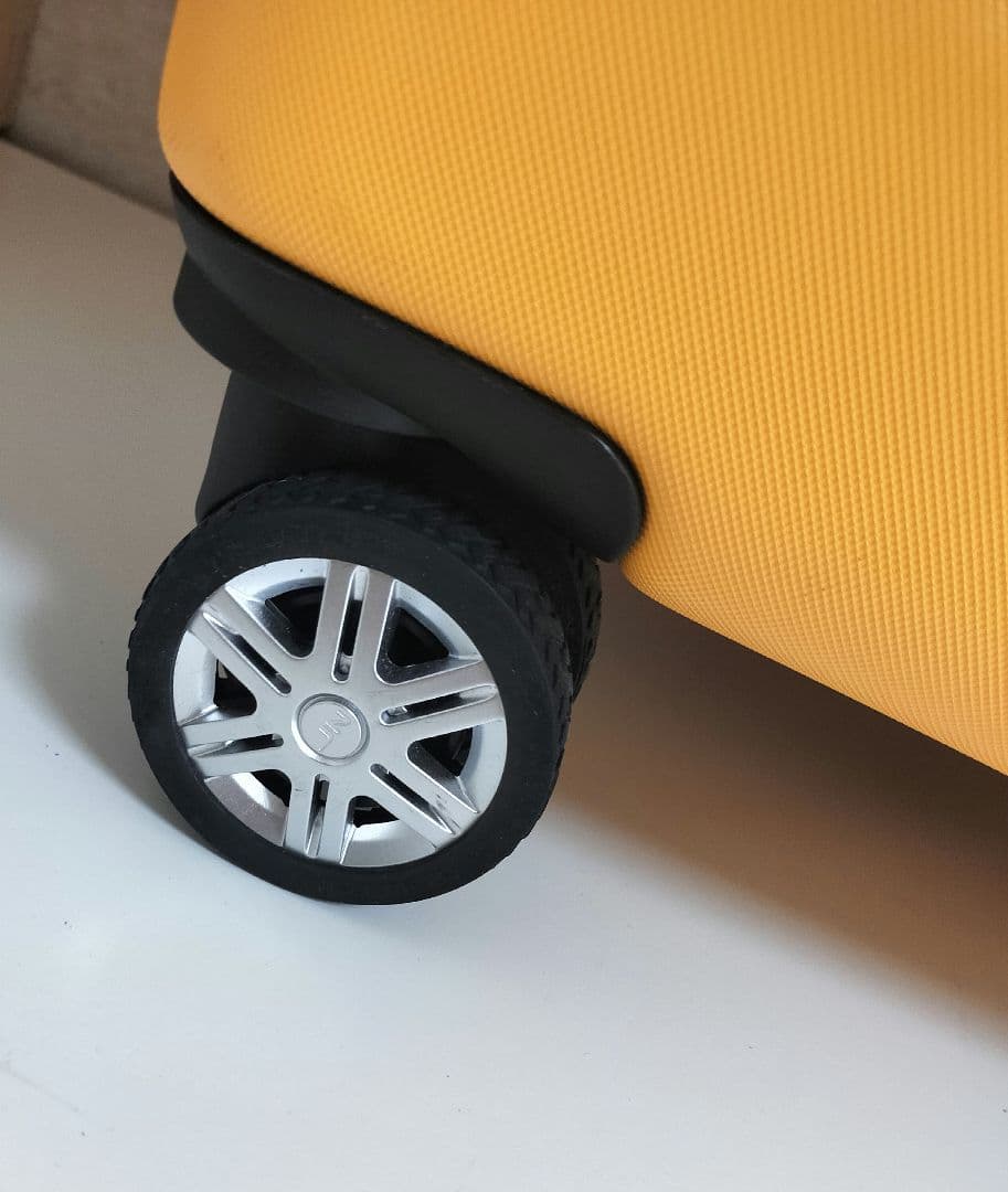 【中古】New Tripスーツケース Lサイズ：7泊以上/95Lイエロー