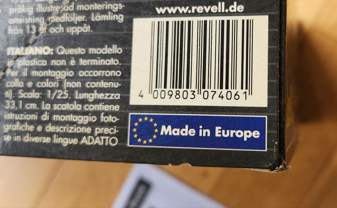 ドイツ Revell Kenworth Dump Truck