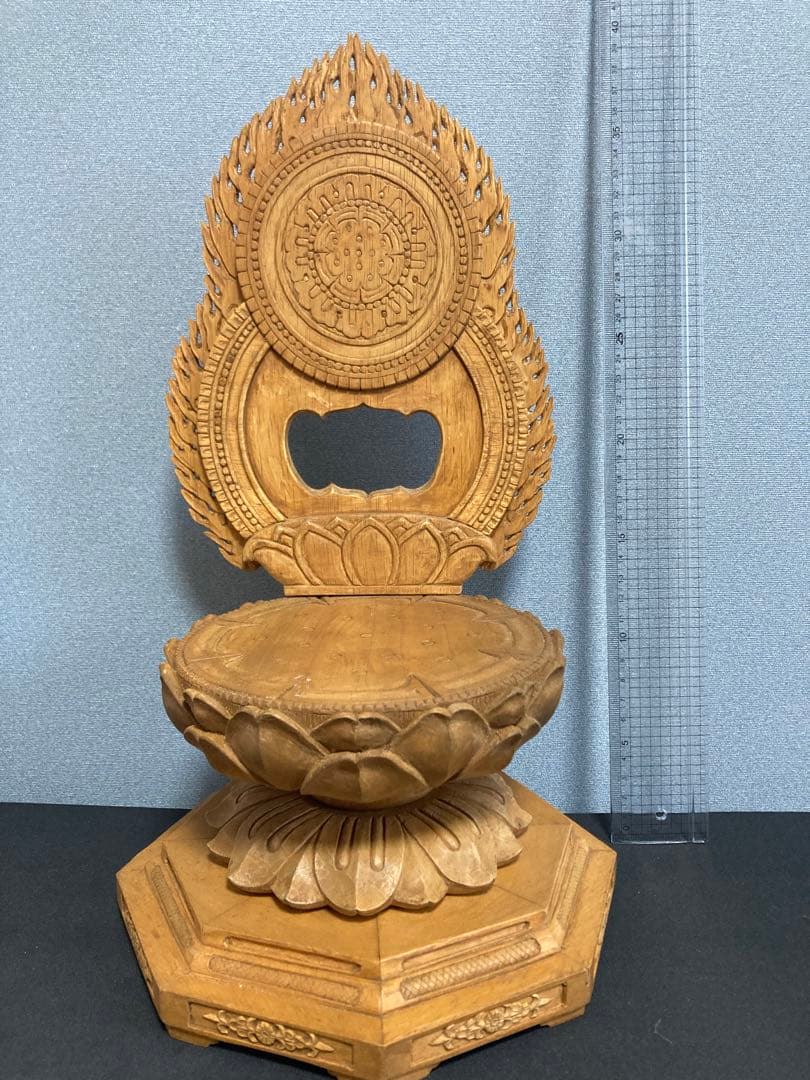 木製 仏像 蓮の花の台座　日大菩薩