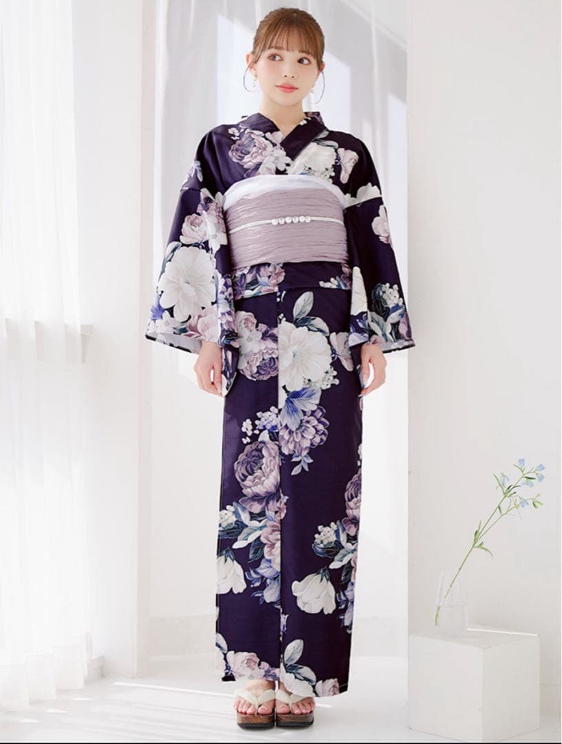 【値下げ】クラシカルフラワーブーケ【浴衣３点セット 浴衣/帯/下駄】　sugar