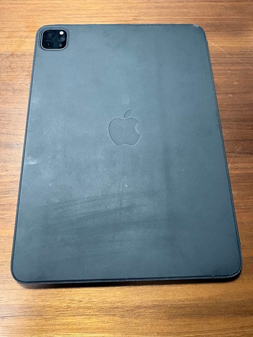 V*y様 iPad Pro 第2世代 （11㌅、WiFi＋cellular）付属