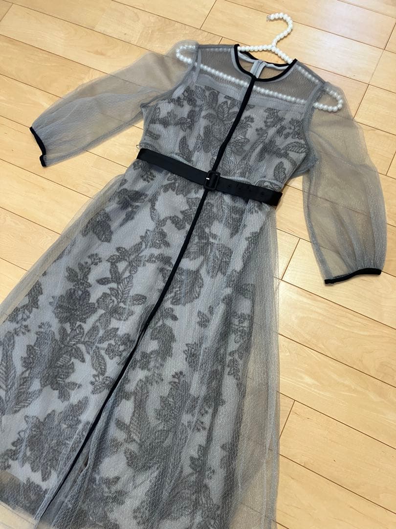 (*中様 【LEJA】チュールパイピングリーフベルトAラインドレスワンピース 2