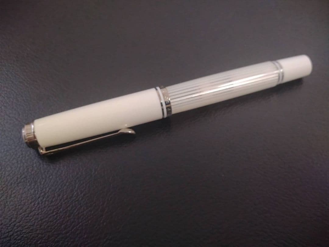 【超希少品・美品】ペリカン 万年筆スーベレーン M605 ホワイトストライプ F