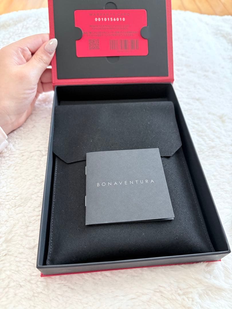 【新品未使用】BONAVENTURA iPhone16pro 手帳型ケース 黒