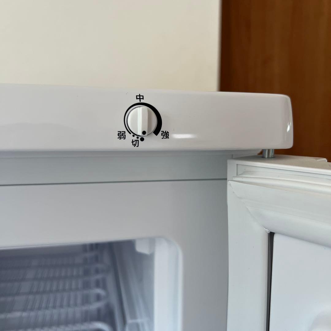 MAXZEN 冷凍庫 4段棚付き　86L