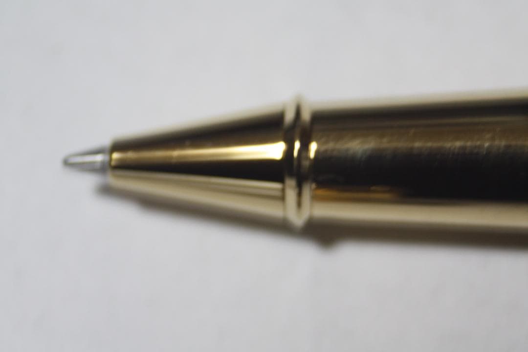 S.T. Dupont ボールペン ホワイト　箱入り　替芯付き　美品