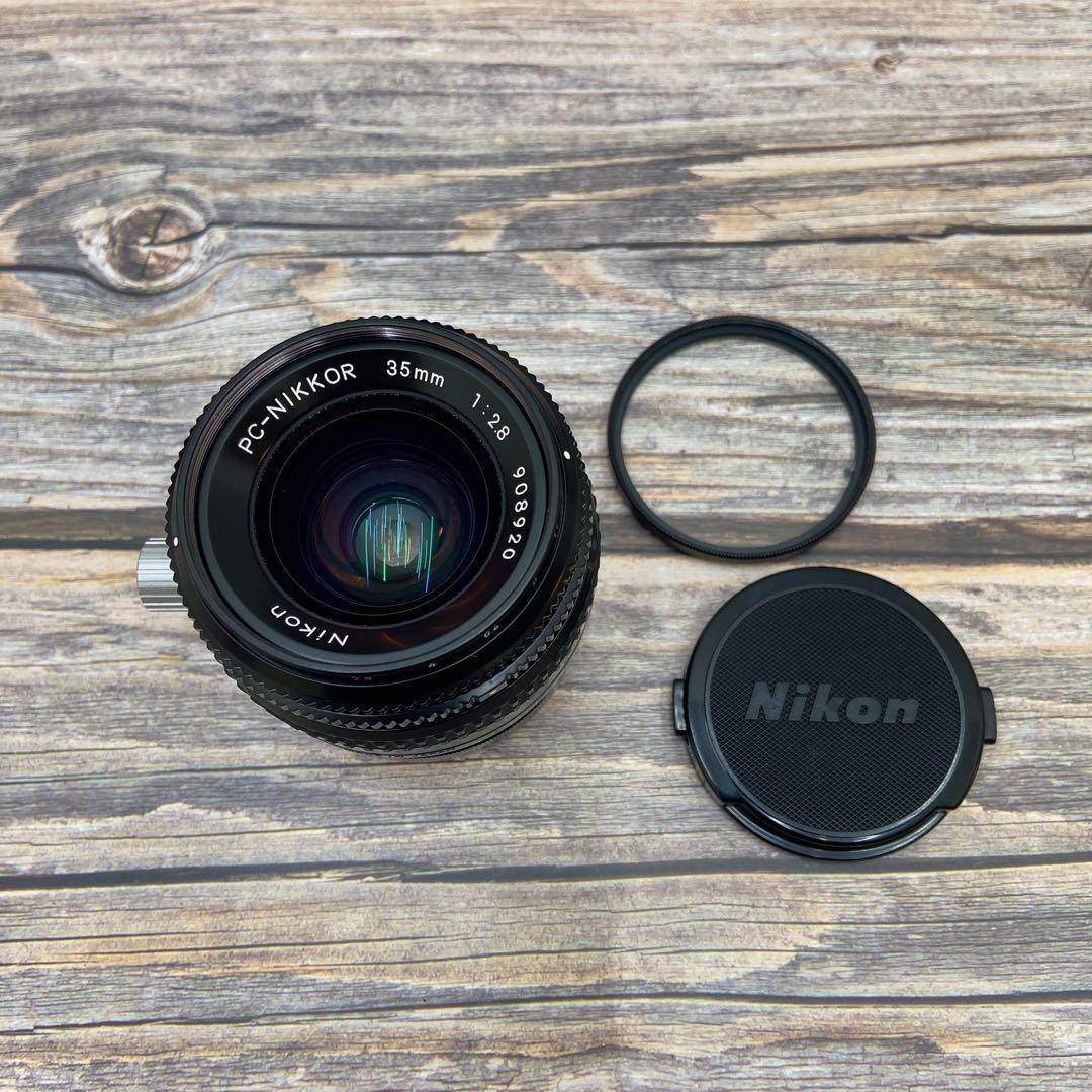 Nikon F2 フォトミックA PC-NIKKOR 35mm 2.8 レンズ