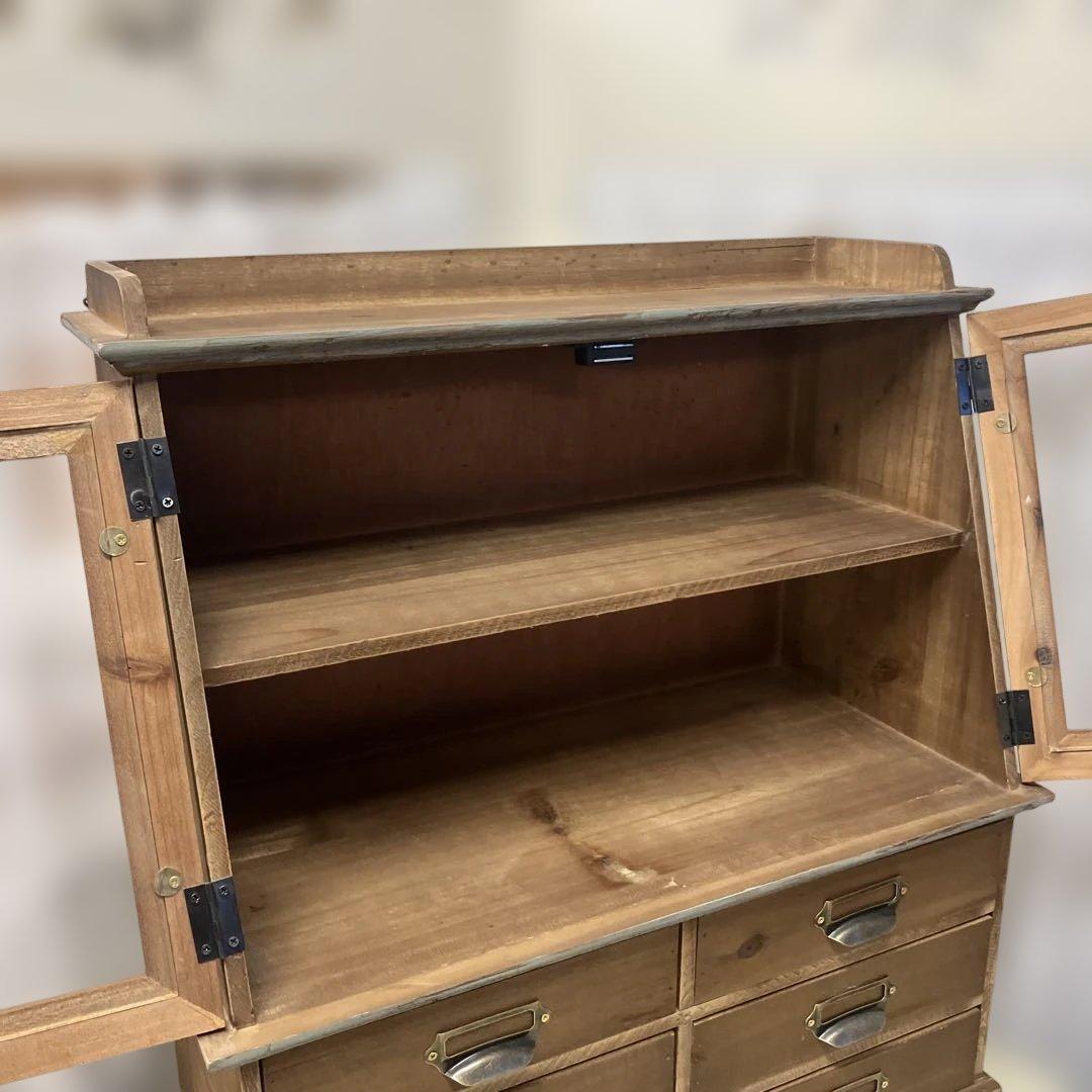 マニー グランシュマン 木製アンティーク風キャビネット ガラス2枚扉 引き出し6