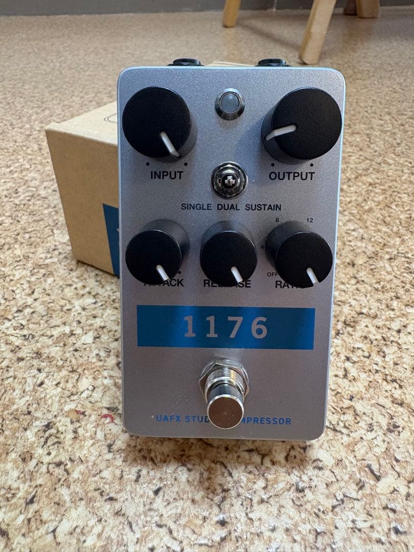 1176 UAFX コンプレッサー