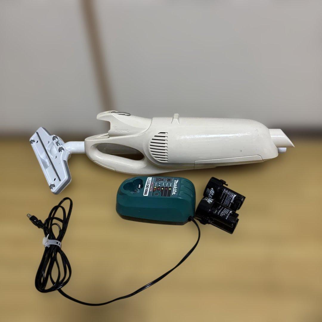 マキタ スティッククリーナー CL-102D本体 充電器付き
