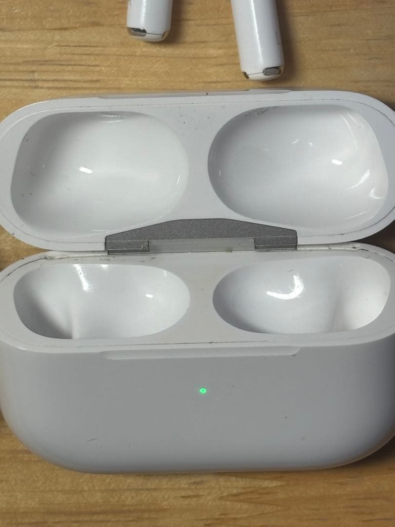 Apple AirPods Pro 第2世代 Lightning対応