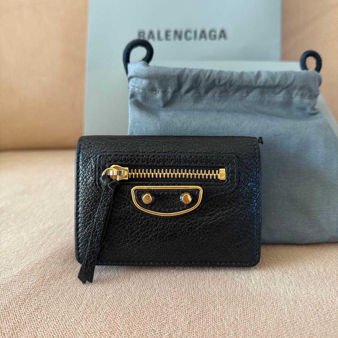 BALENCIAGA ブラックレザー 三つ折り財布