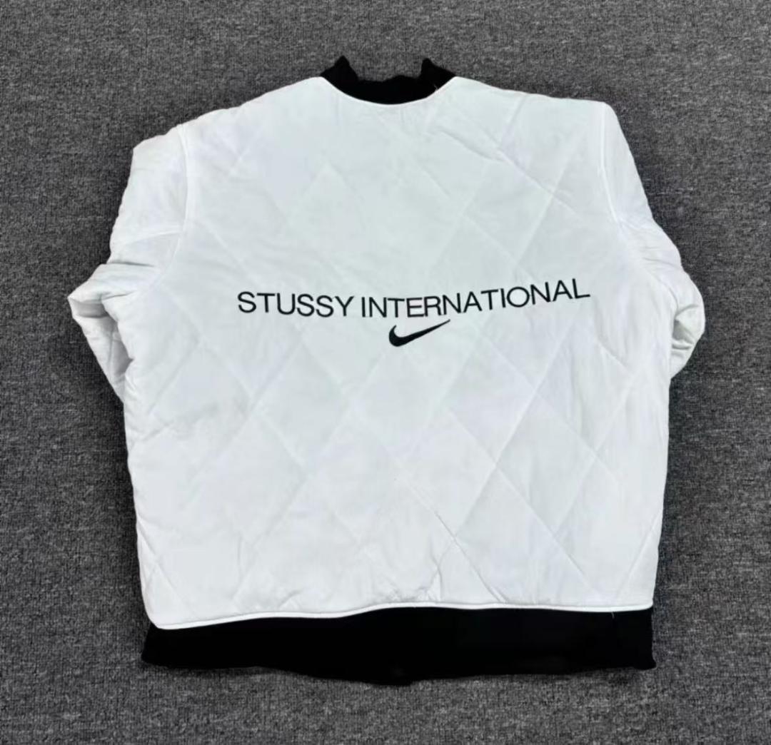 ブラックジャケット