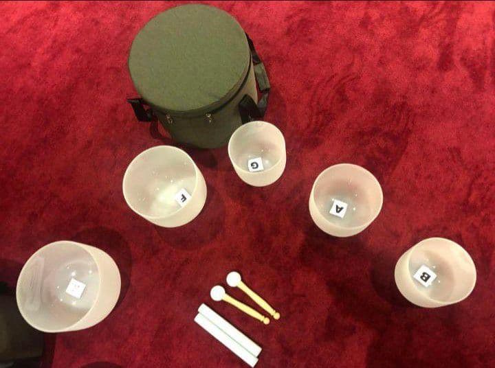 クォーツ　クリスタル　ボウル　７個セット　A＝432Hz ケース付