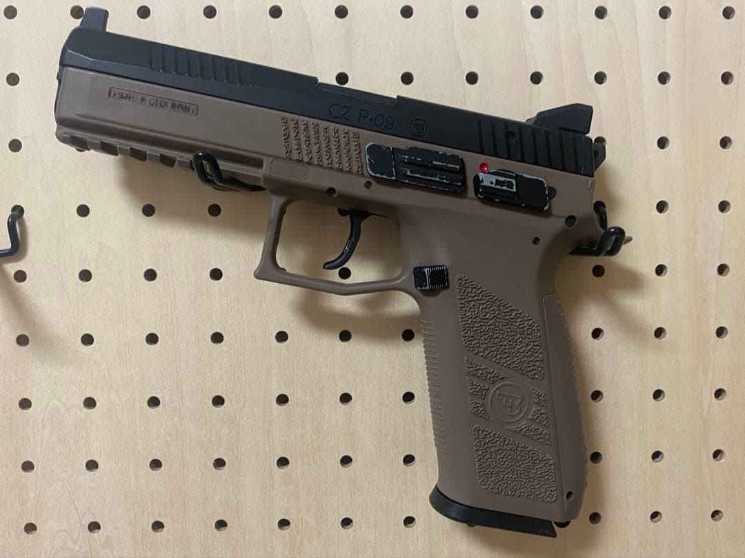 Carbon8(カーボネイト) CZ P09 CO2 TANカラー