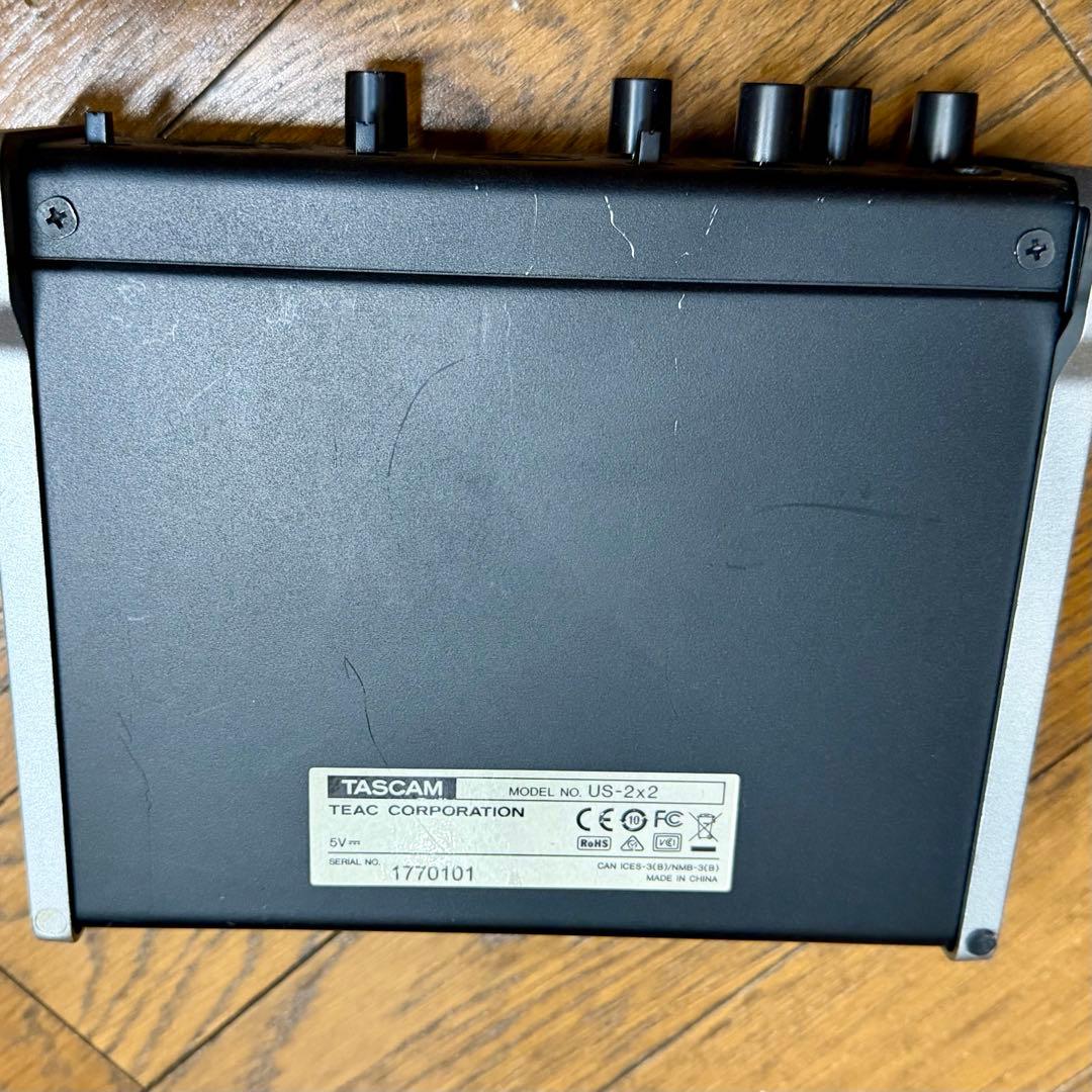 TASCAM US-2x2 USBオーディオインターフェイス