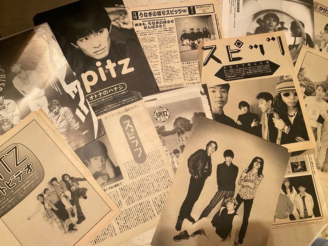 スピッツ　切り抜き　フライヤー　写真　レア　非売品　初期