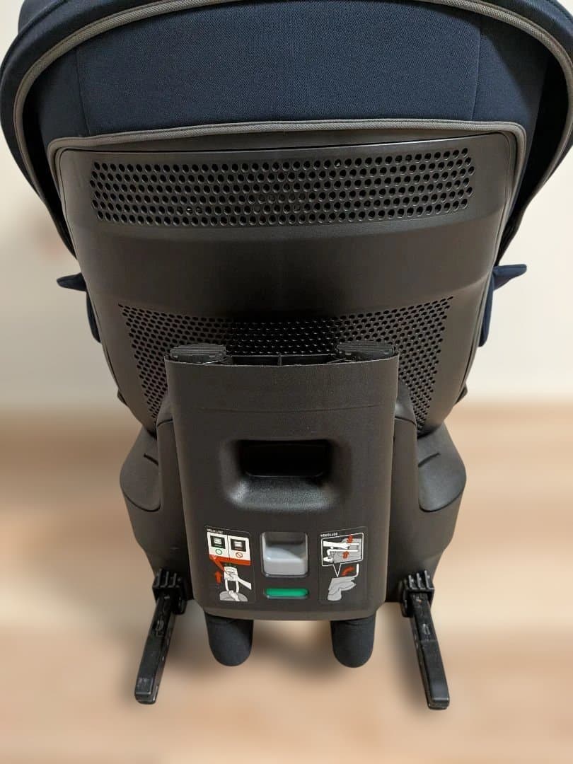 【使用頻度低　美品】エールベベ　チャイルドシート　クルット4i