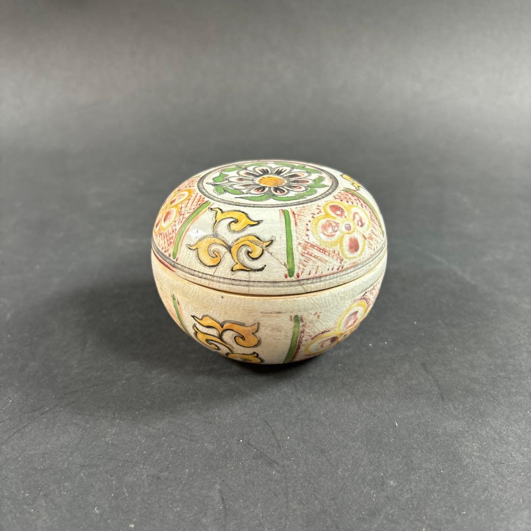 香合　外国？　タイ？　伊万里　九谷　鍋島