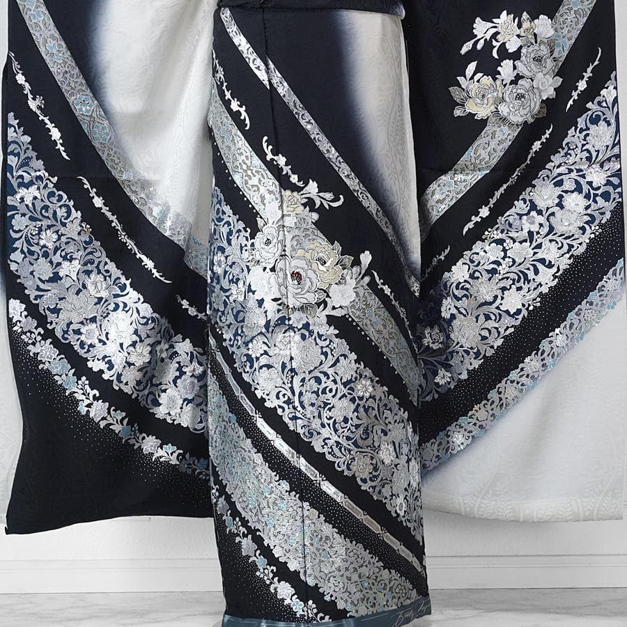 専用　ご予約　振袖　プレミアムゴールド　関芳　未仕立て　仮絵羽　薔薇　黒　銀