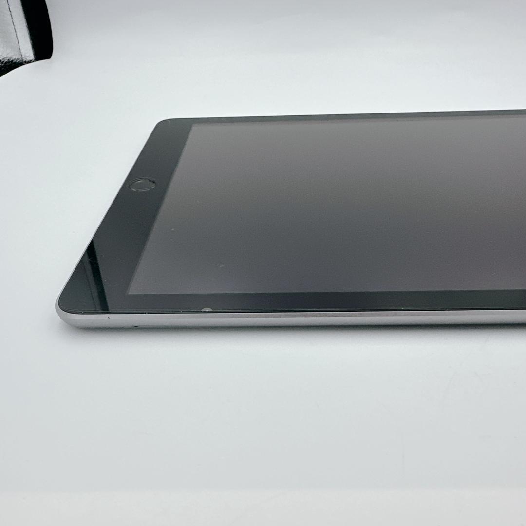 【美品】iPad 5 SIMフリー 32GB スペースグレイ 本体のみ