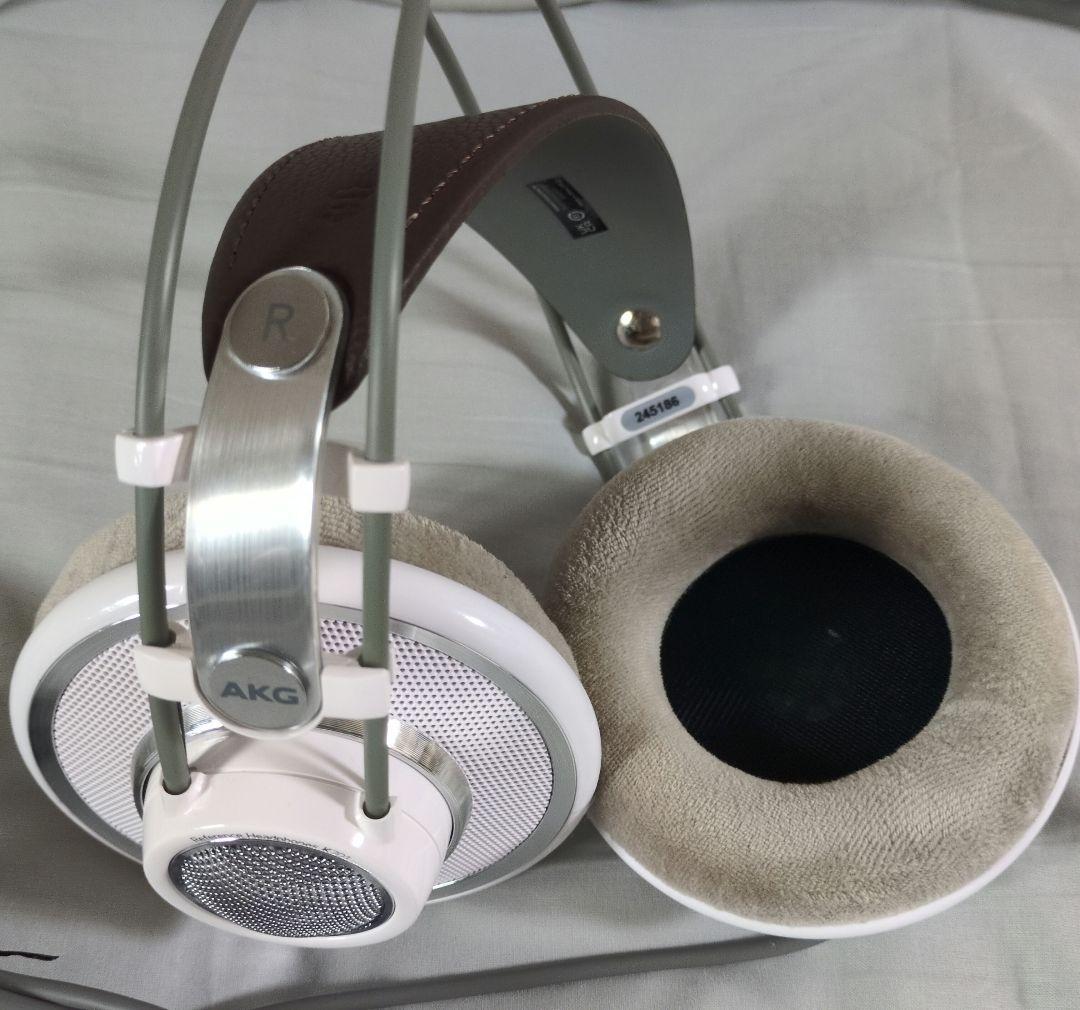 AKG ( アーカーゲー ) / K701 開放型ヘッドホン