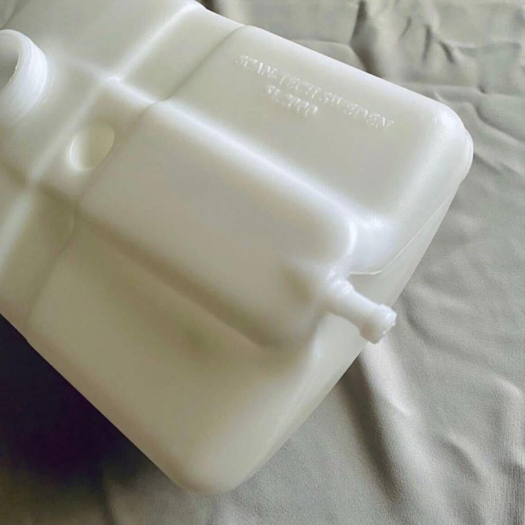 c*e様 ボルボ240 社外品 新品 リザーバータンク 75kPsキャップ セッ