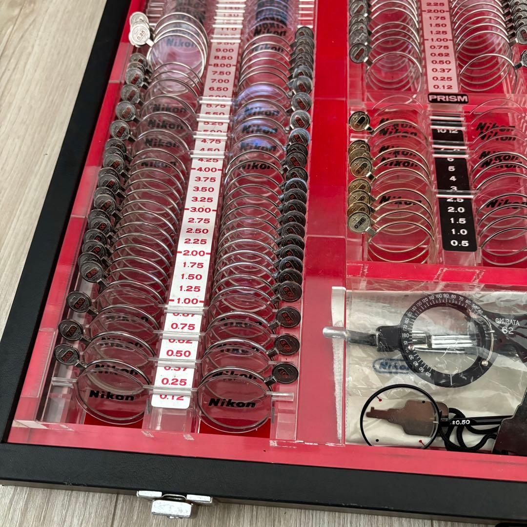 Nikon 検眼レンズセット　アタッシュケース入り　昭和レトロ　視力検査機