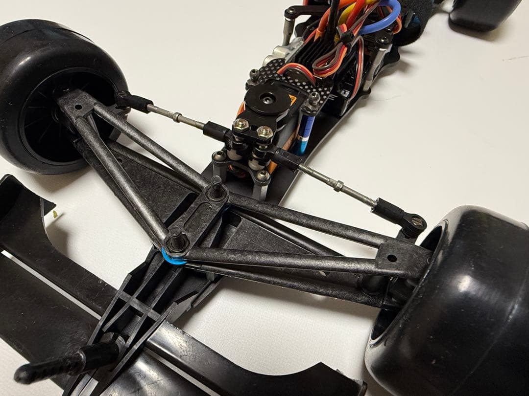 S*O様 Tamiya F2012 F104シャーシ 1/10 RCカー